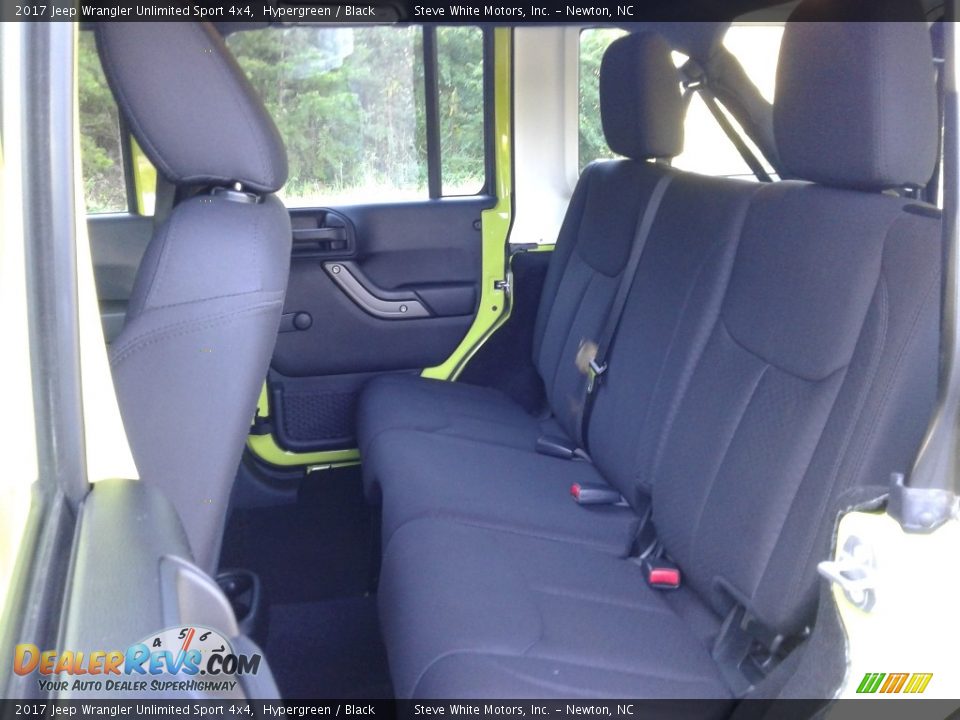 2017 Jeep Wrangler Unlimited Sport 4x4 Hypergreen / Black Photo #11
