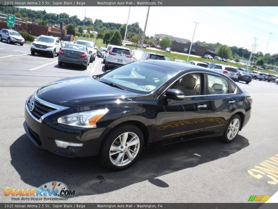 2015 Nissan Altima 2.5 SV Super Black / Beige Photo #6