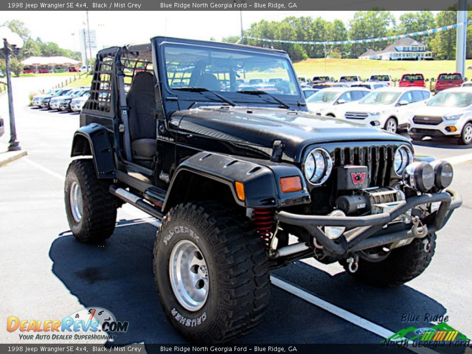 1998 Jeep Wrangler SE 4x4 Black / Mist Grey Photo #7