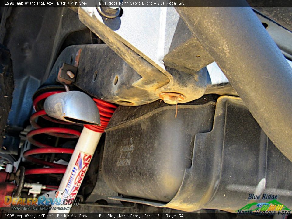 1998 Jeep Wrangler SE 4x4 Black / Mist Grey Photo #26