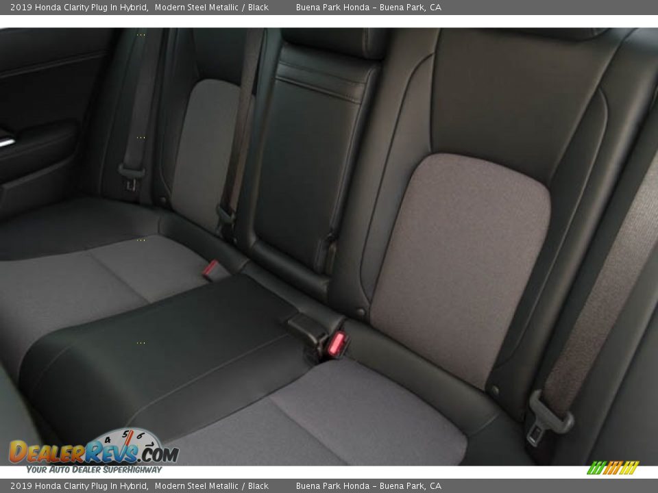 2019 Honda Clarity Plug In Hybrid Modern Steel Metallic / Black Photo #33