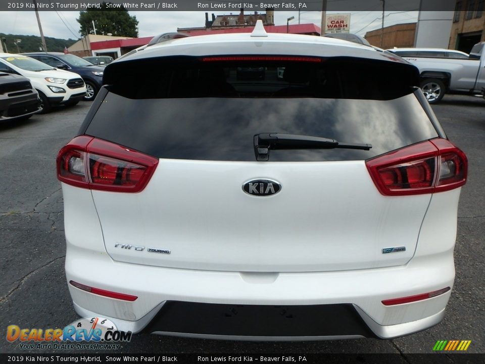 2019 Kia Niro S Touring Hybrid Snow White Pearl / Black Photo #3