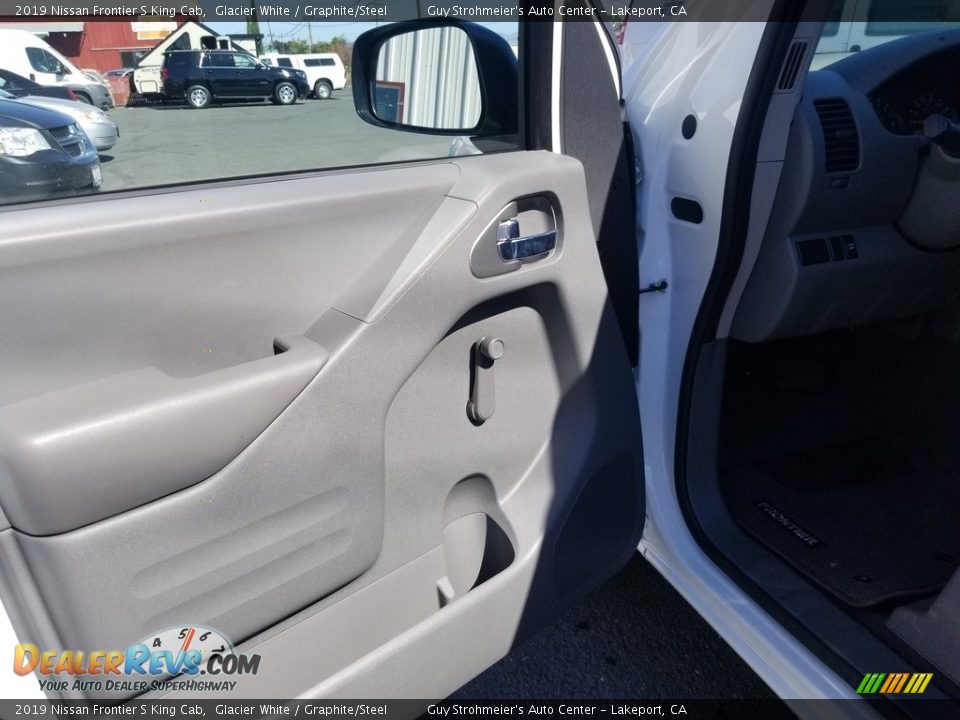 2019 Nissan Frontier S King Cab Glacier White / Graphite/Steel Photo #13