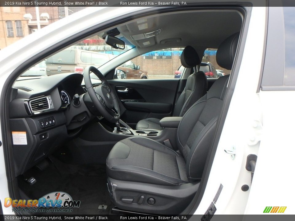 Black Interior - 2019 Kia Niro S Touring Hybrid Photo #12