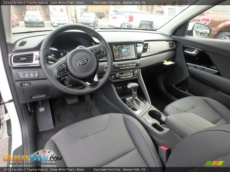Black Interior - 2019 Kia Niro S Touring Hybrid Photo #14