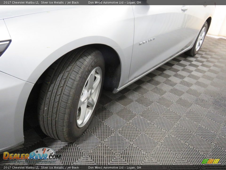 2017 Chevrolet Malibu LS Silver Ice Metallic / Jet Black Photo #9