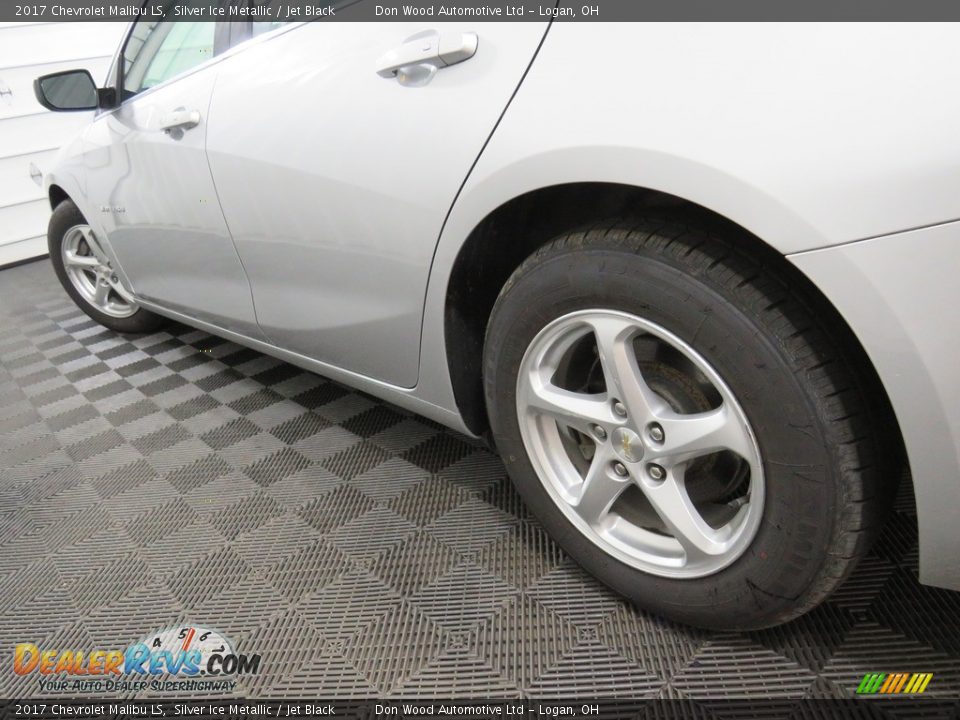 2017 Chevrolet Malibu LS Silver Ice Metallic / Jet Black Photo #10