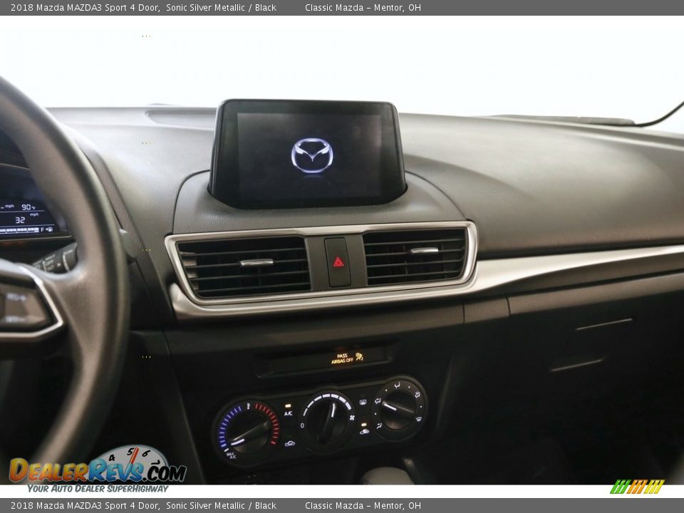 2018 Mazda MAZDA3 Sport 4 Door Sonic Silver Metallic / Black Photo #8