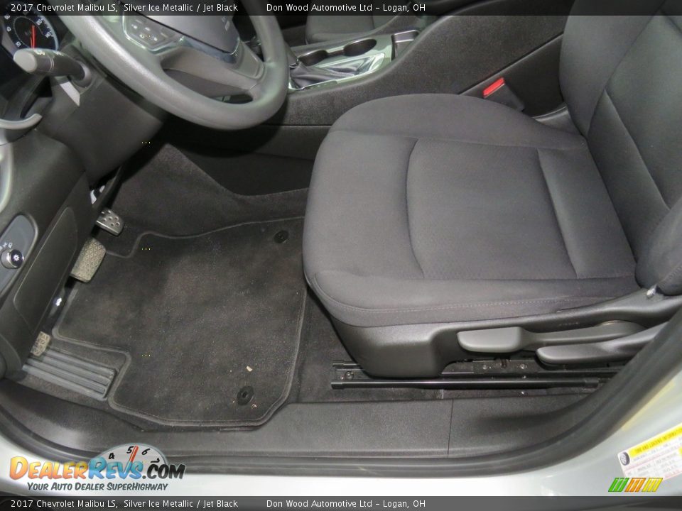 2017 Chevrolet Malibu LS Silver Ice Metallic / Jet Black Photo #28