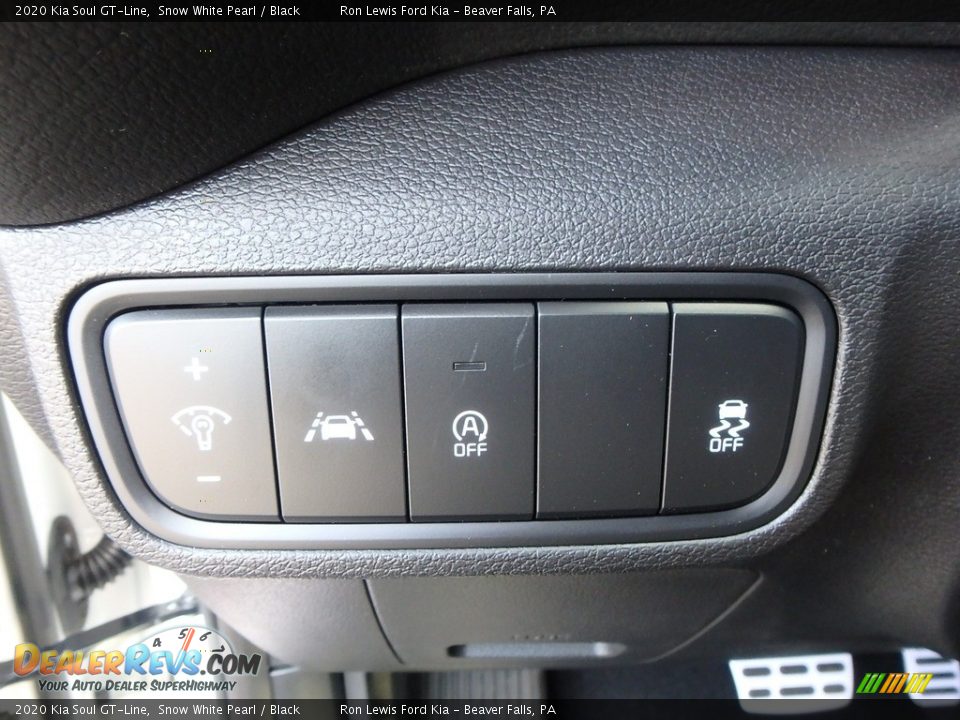 Controls of 2020 Kia Soul GT-Line Photo #17