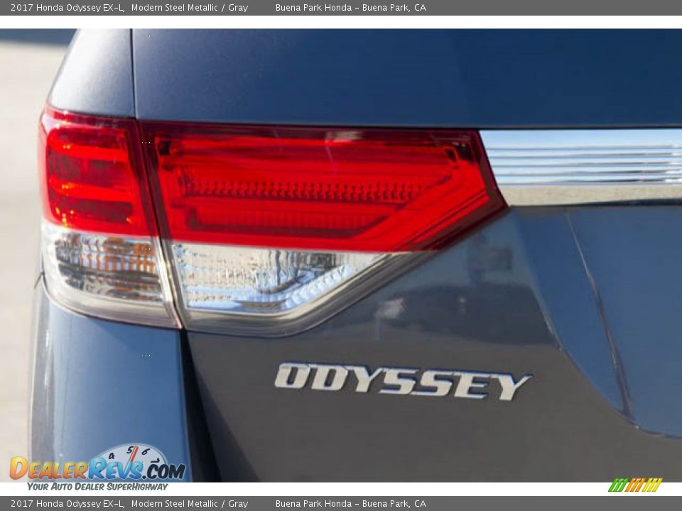 2017 Honda Odyssey EX-L Modern Steel Metallic / Gray Photo #12
