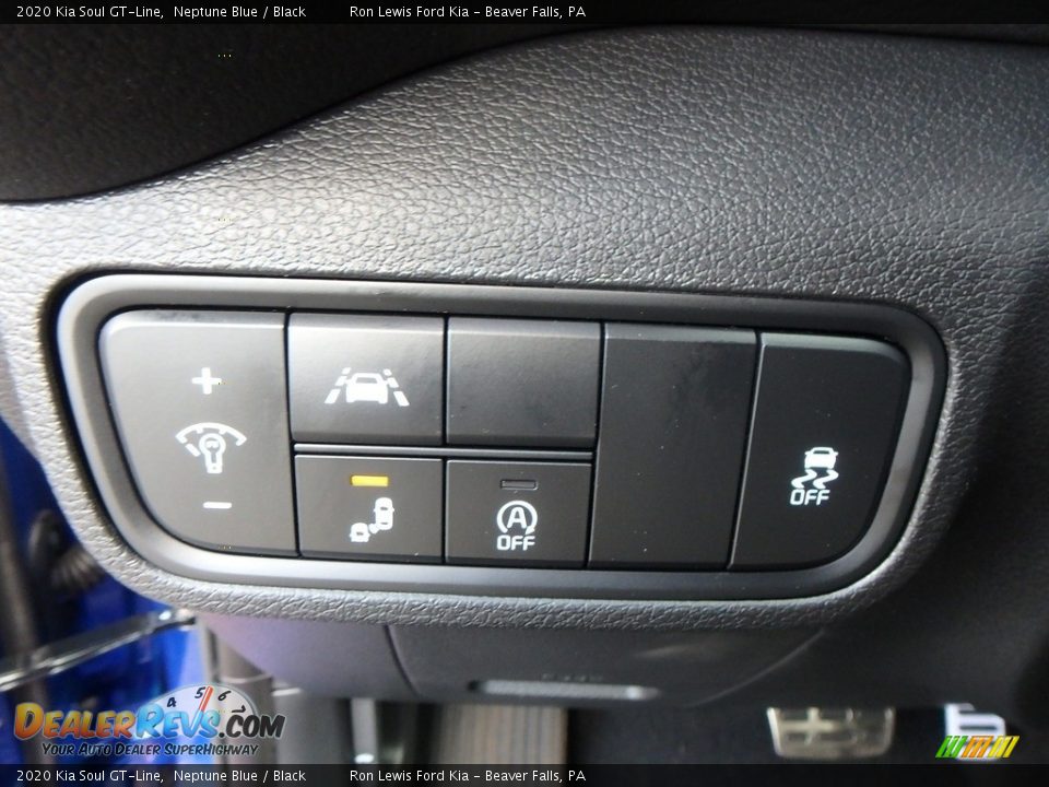 Controls of 2020 Kia Soul GT-Line Photo #16