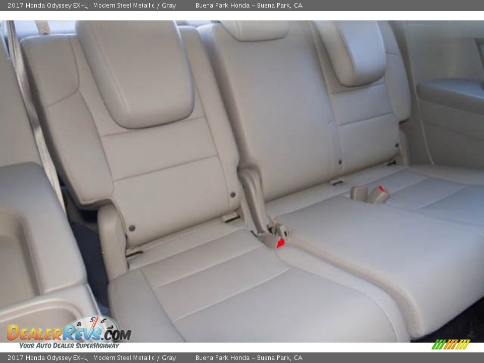 2017 Honda Odyssey EX-L Modern Steel Metallic / Gray Photo #22