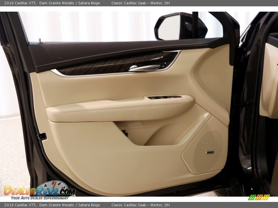 2019 Cadillac XT5 Dark Granite Metallic / Sahara Beige Photo #4