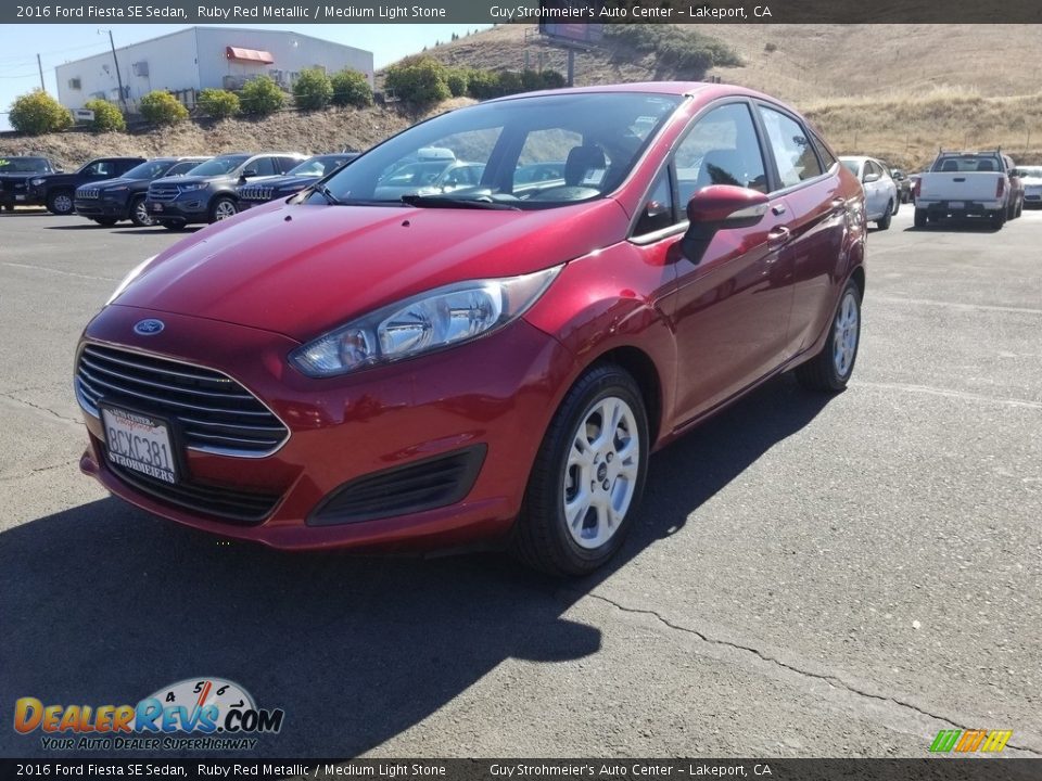 2016 Ford Fiesta SE Sedan Ruby Red Metallic / Medium Light Stone Photo #2