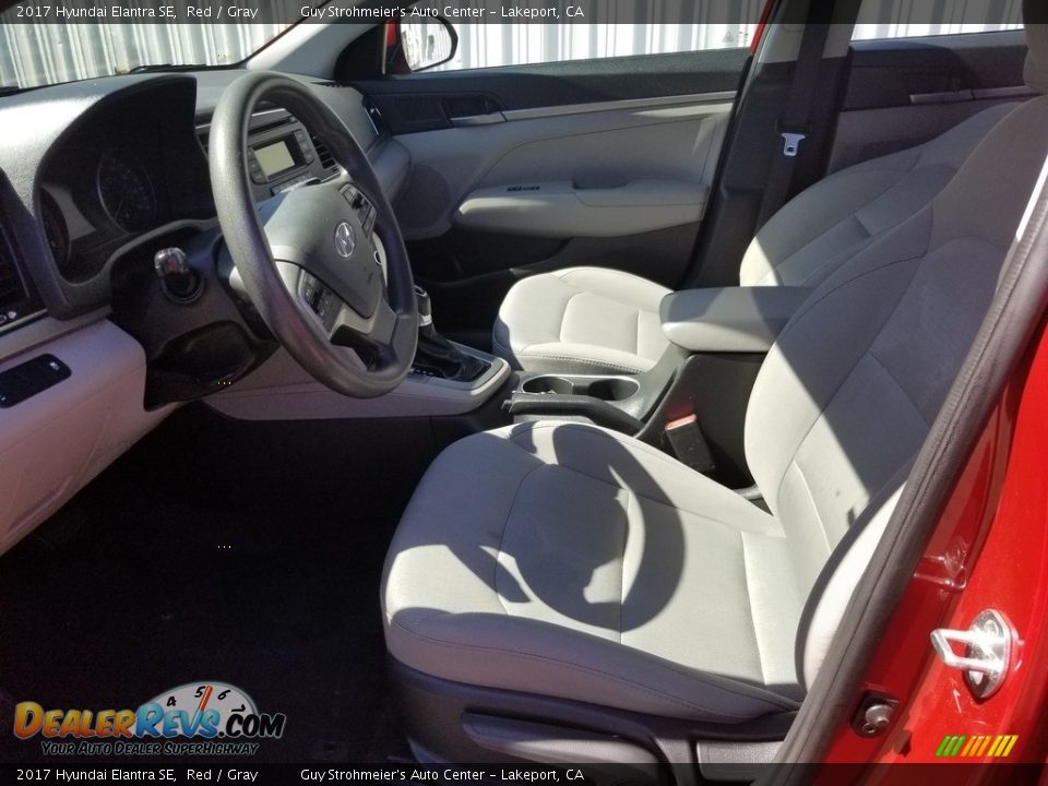 2017 Hyundai Elantra SE Red / Gray Photo #11