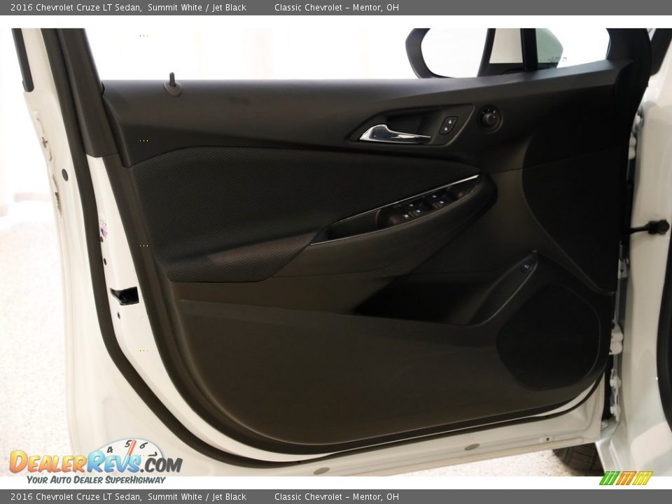 2016 Chevrolet Cruze LT Sedan Summit White / Jet Black Photo #4