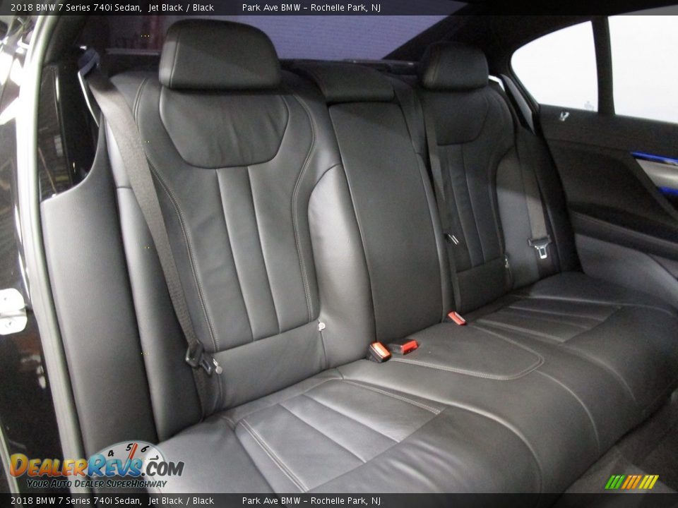 2018 BMW 7 Series 740i Sedan Jet Black / Black Photo #17