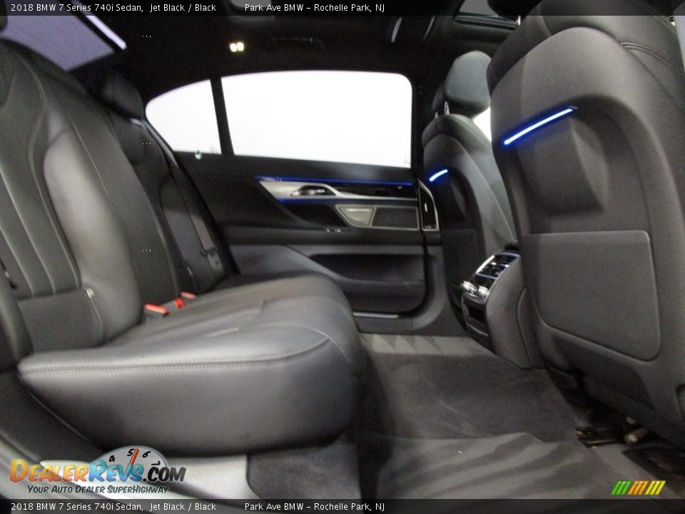 2018 BMW 7 Series 740i Sedan Jet Black / Black Photo #18
