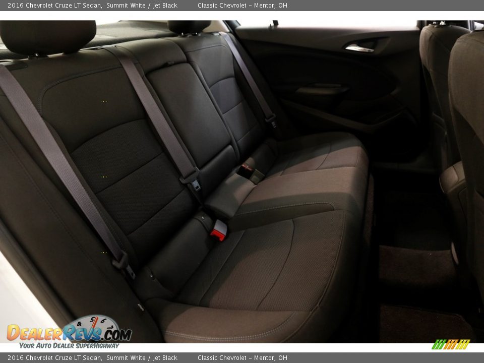 2016 Chevrolet Cruze LT Sedan Summit White / Jet Black Photo #16