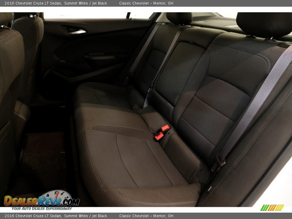 2016 Chevrolet Cruze LT Sedan Summit White / Jet Black Photo #17