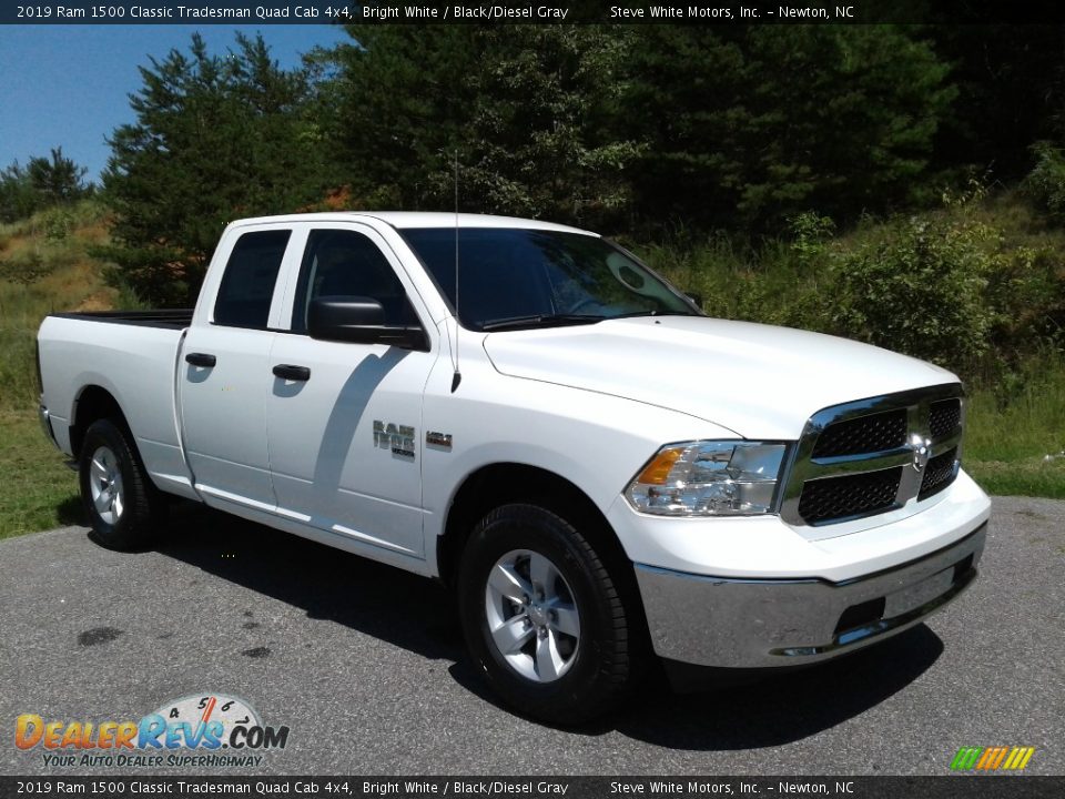 2019 Ram 1500 Classic Tradesman Quad Cab 4x4 Bright White / Black/Diesel Gray Photo #4