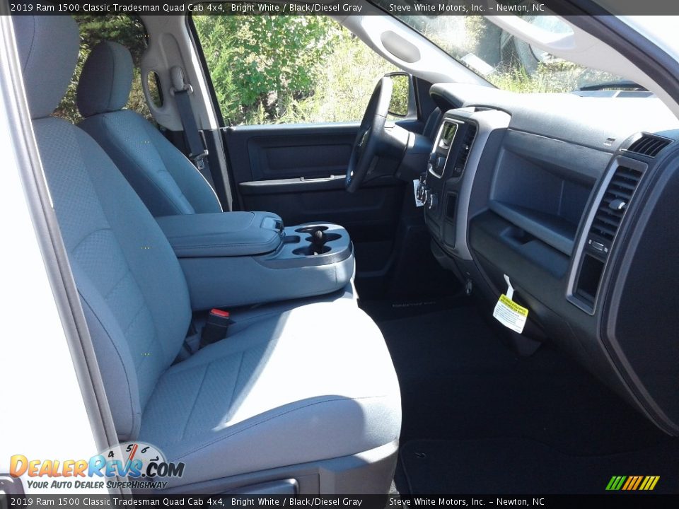 2019 Ram 1500 Classic Tradesman Quad Cab 4x4 Bright White / Black/Diesel Gray Photo #14