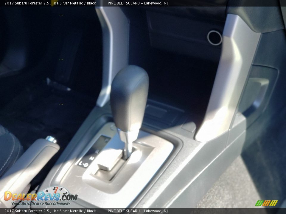 2017 Subaru Forester 2.5i Ice Silver Metallic / Black Photo #13