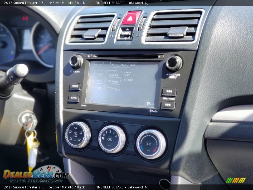 2017 Subaru Forester 2.5i Ice Silver Metallic / Black Photo #14