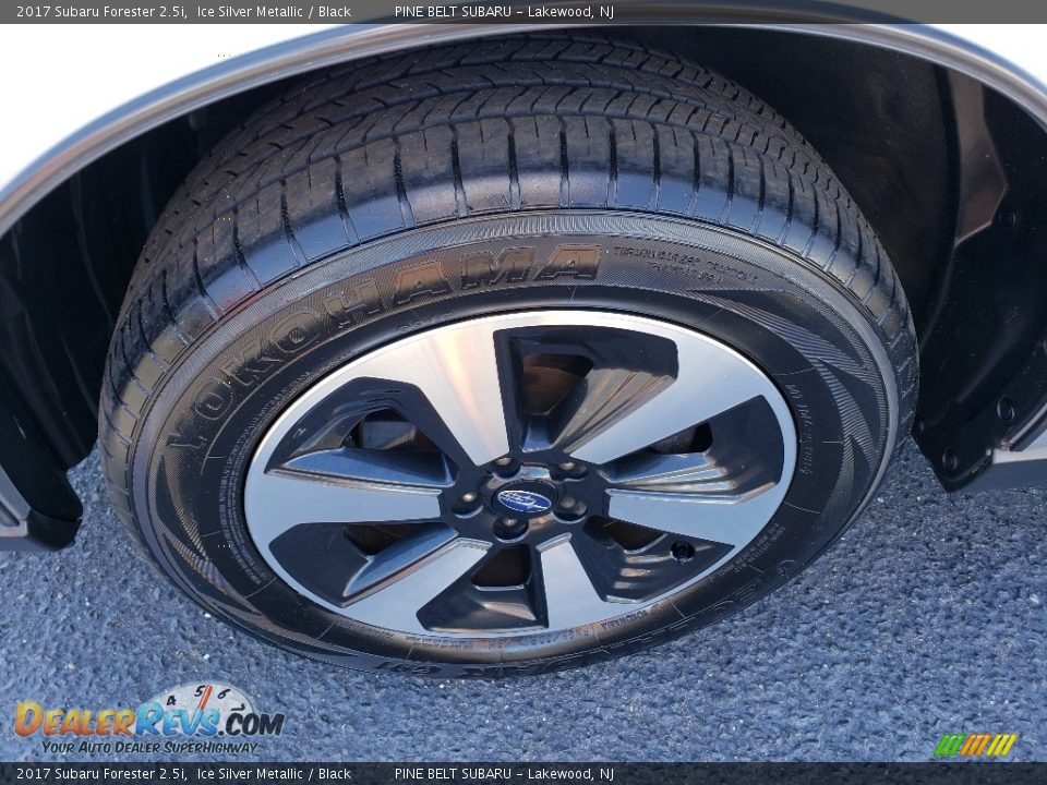 2017 Subaru Forester 2.5i Ice Silver Metallic / Black Photo #24