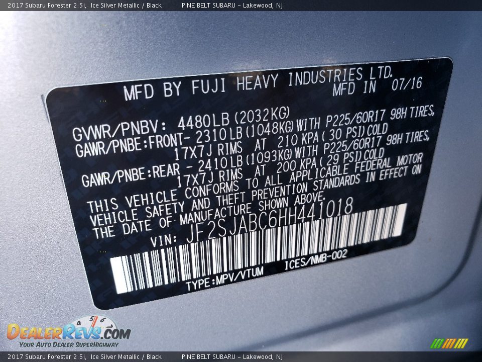 2017 Subaru Forester 2.5i Ice Silver Metallic / Black Photo #28