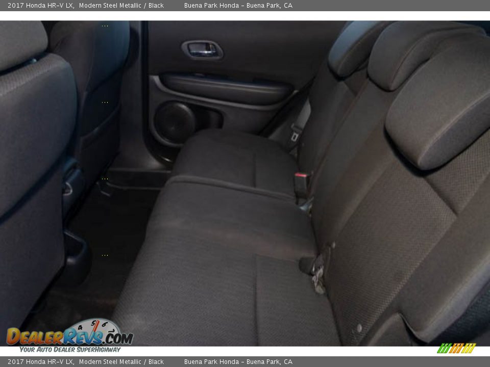 2017 Honda HR-V LX Modern Steel Metallic / Black Photo #4