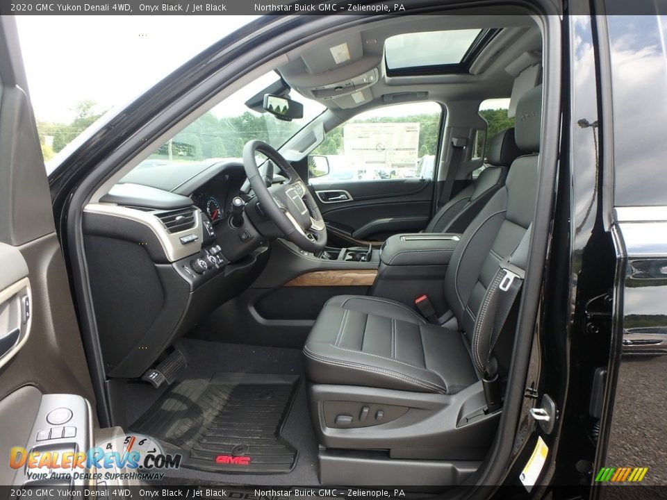 Front Seat of 2020 GMC Yukon Denali 4WD Photo #12