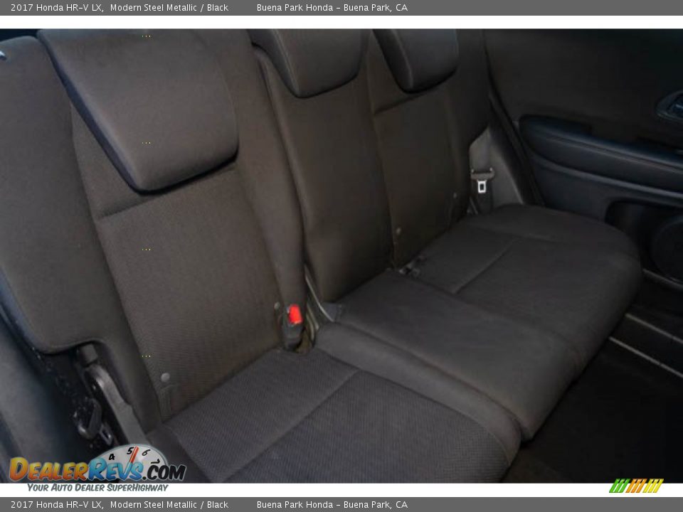 2017 Honda HR-V LX Modern Steel Metallic / Black Photo #21