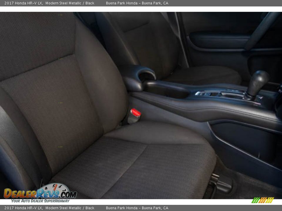 2017 Honda HR-V LX Modern Steel Metallic / Black Photo #23