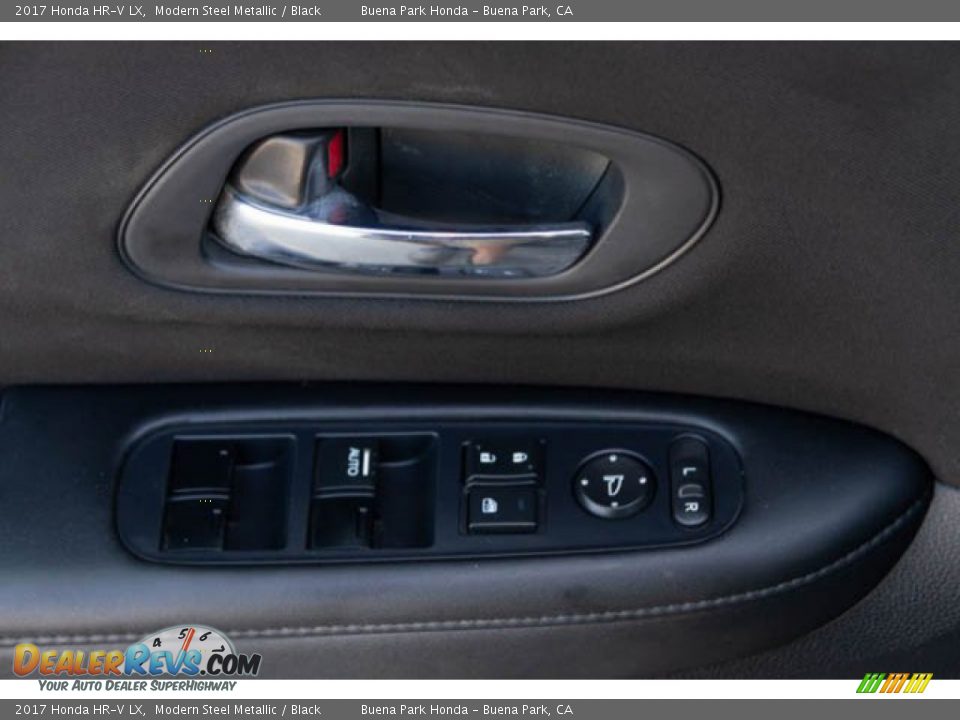2017 Honda HR-V LX Modern Steel Metallic / Black Photo #28