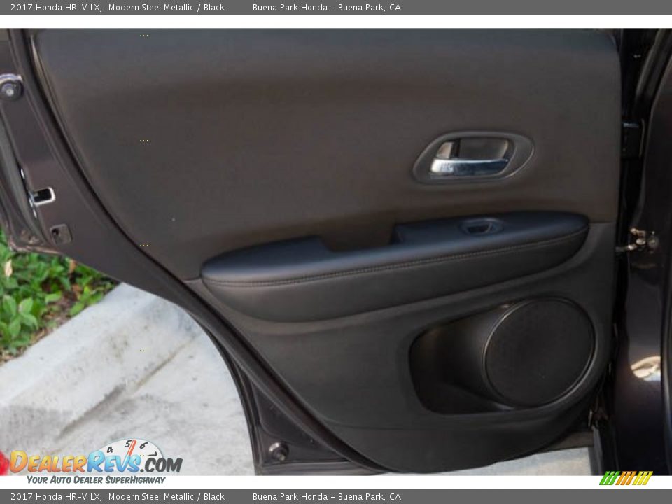 2017 Honda HR-V LX Modern Steel Metallic / Black Photo #29