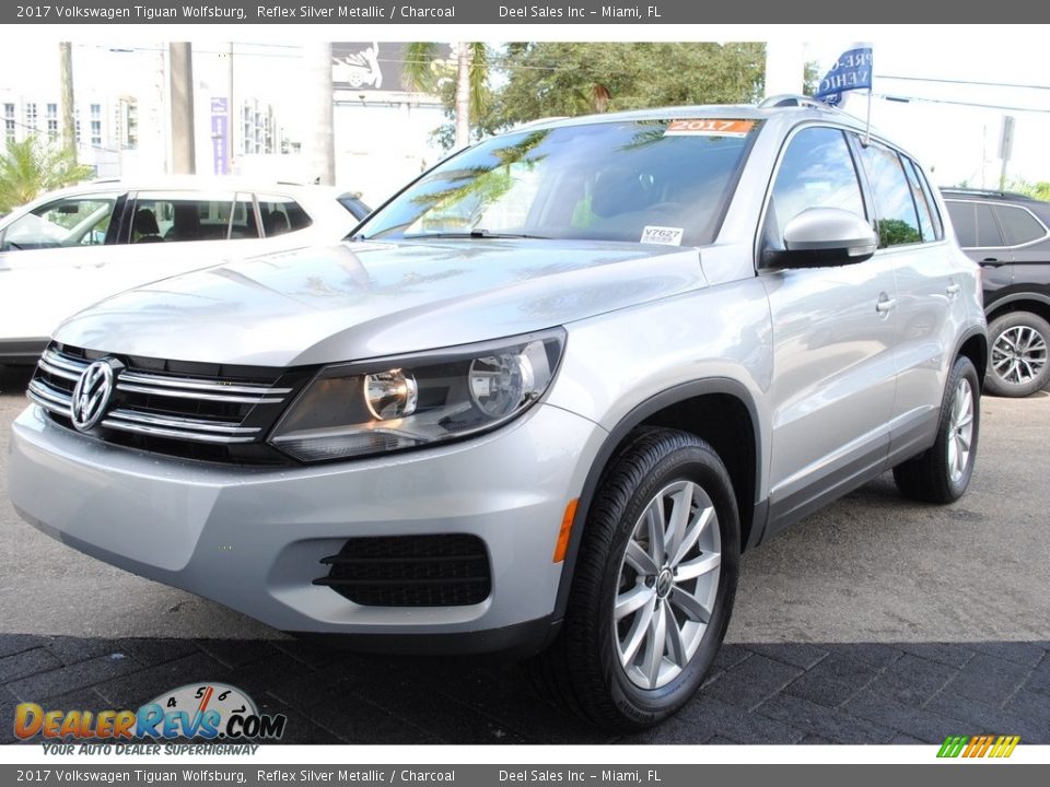 2017 Volkswagen Tiguan Wolfsburg Reflex Silver Metallic / Charcoal Photo #5