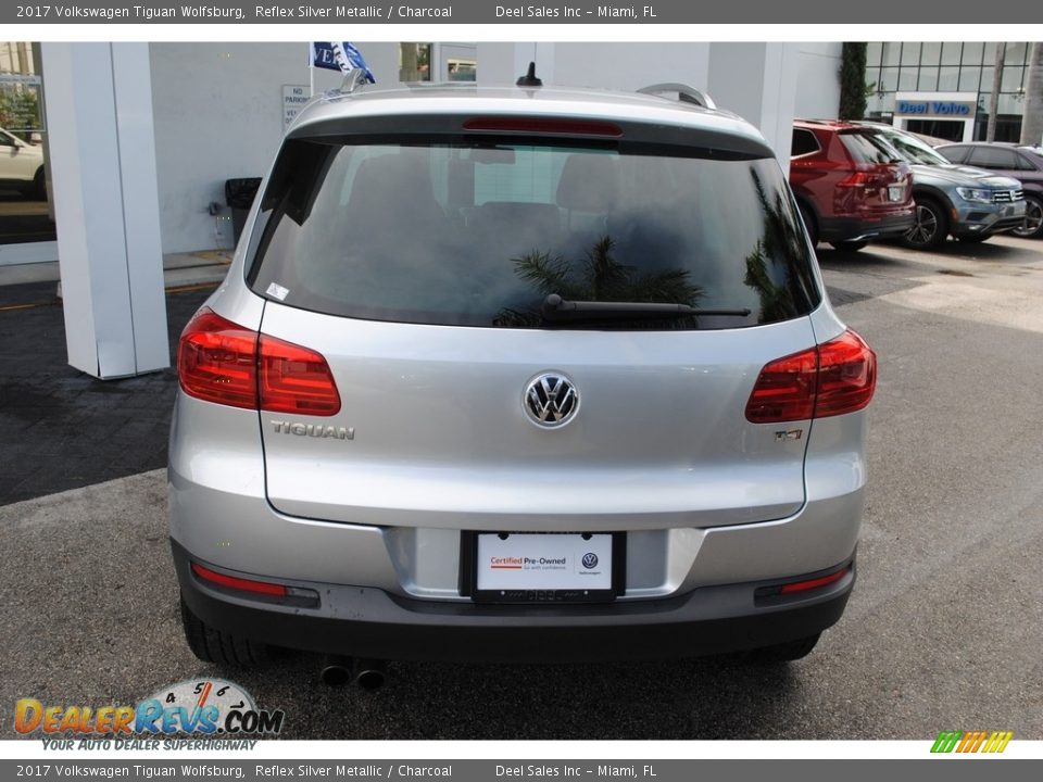 2017 Volkswagen Tiguan Wolfsburg Reflex Silver Metallic / Charcoal Photo #8