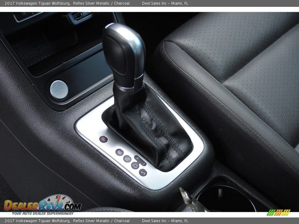 2017 Volkswagen Tiguan Wolfsburg Reflex Silver Metallic / Charcoal Photo #15