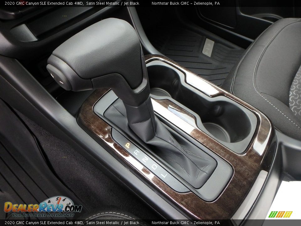 2020 GMC Canyon SLE Extended Cab 4WD Shifter Photo #17