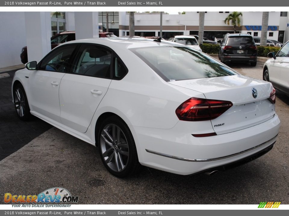 2018 Volkswagen Passat R-Line Pure White / Titan Black Photo #6
