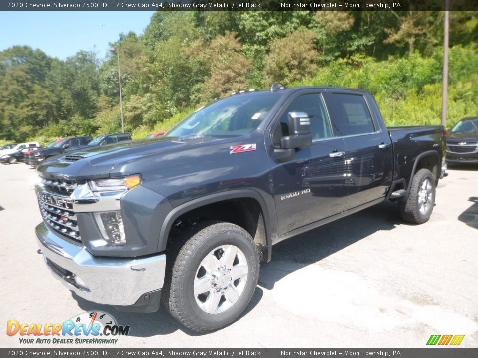 Front 3/4 View of 2020 Chevrolet Silverado 2500HD LTZ Crew Cab 4x4 Photo #1
