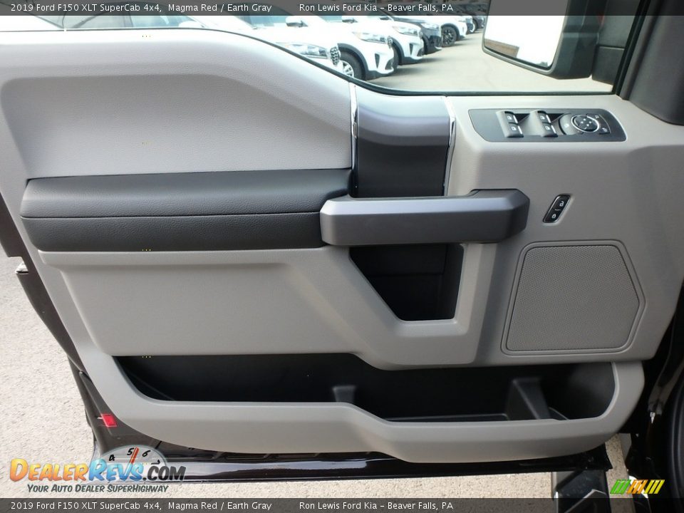 Door Panel of 2019 Ford F150 XLT SuperCab 4x4 Photo #14