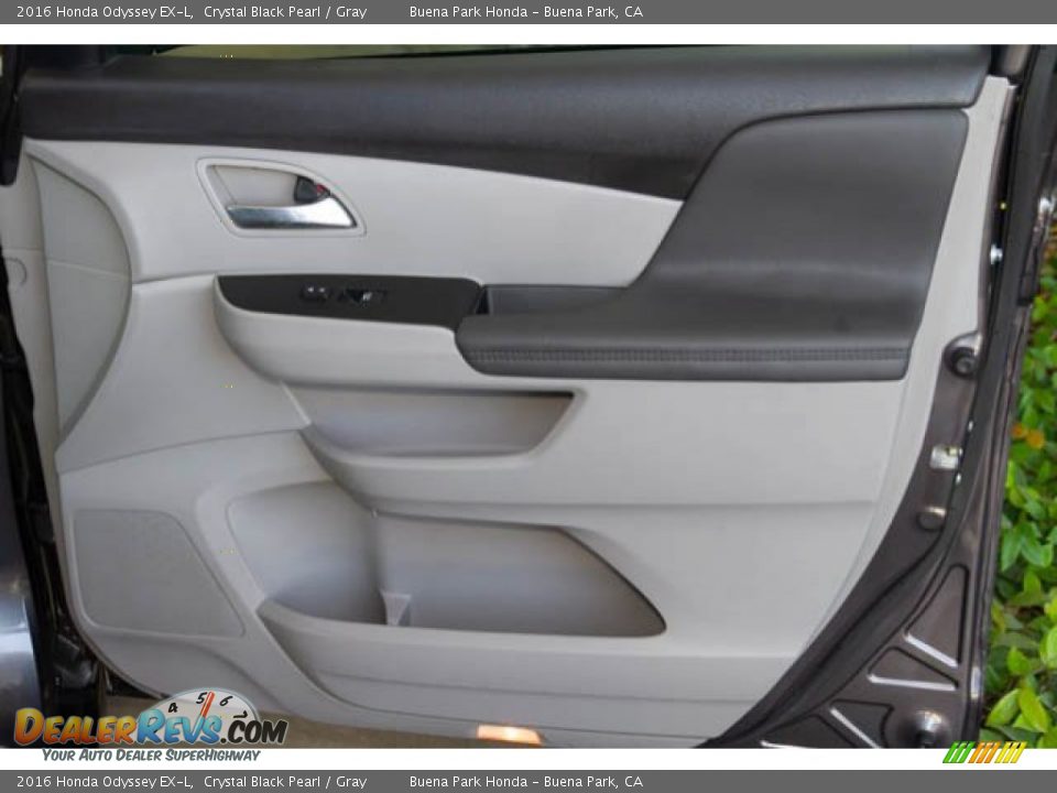 2016 Honda Odyssey EX-L Crystal Black Pearl / Gray Photo #36