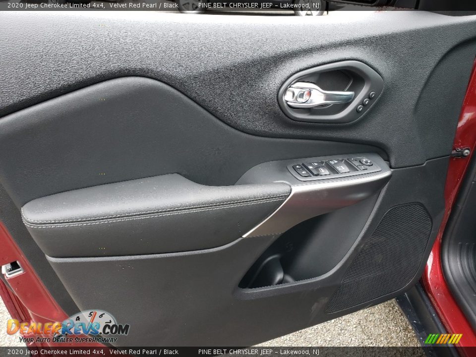 Door Panel of 2020 Jeep Cherokee Limited 4x4 Photo #8