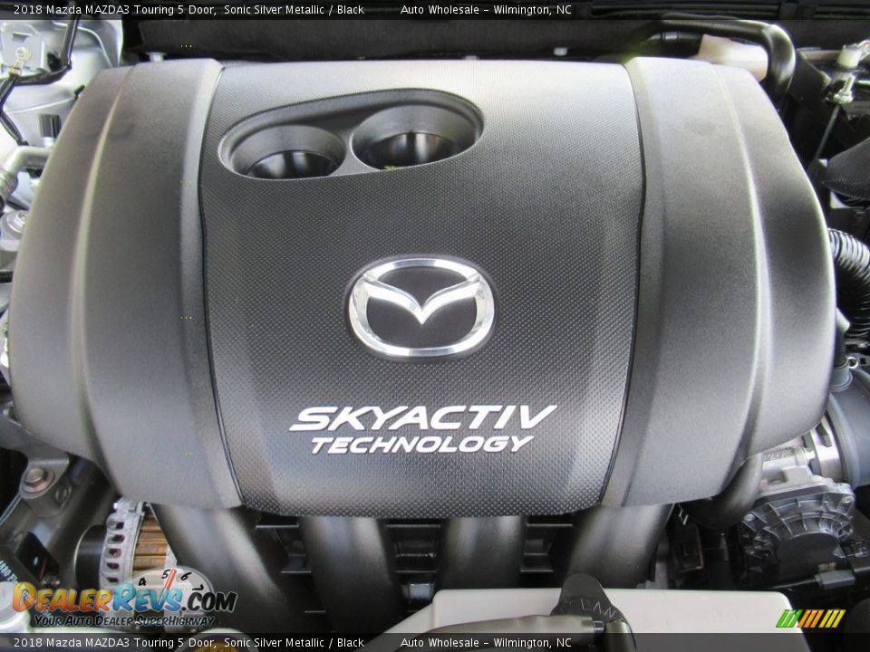 2018 Mazda MAZDA3 Touring 5 Door Sonic Silver Metallic / Black Photo #6