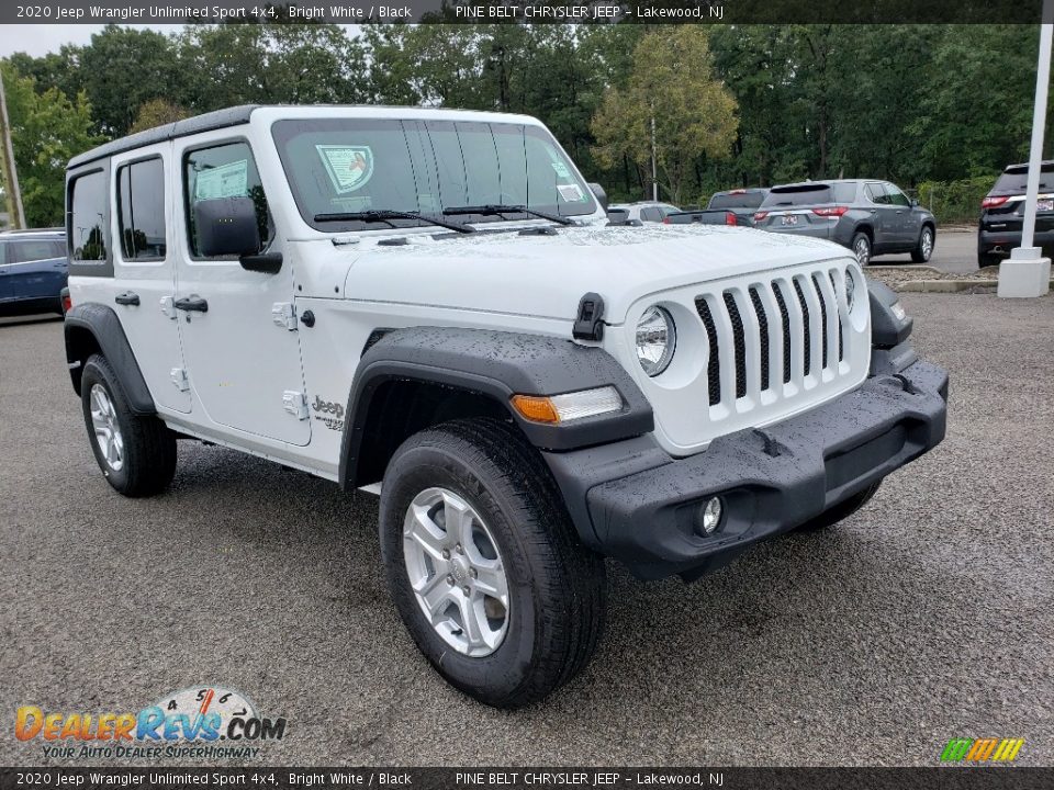 Front 3/4 View of 2020 Jeep Wrangler Unlimited Sport 4x4 Photo #1