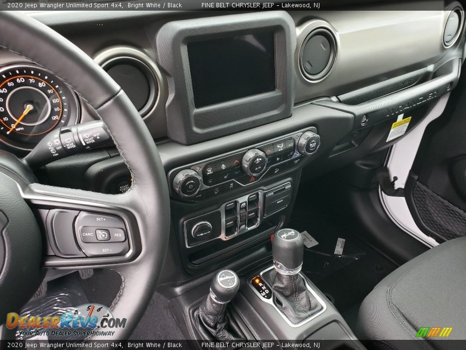 2020 Jeep Wrangler Unlimited Sport 4x4 Shifter Photo #10