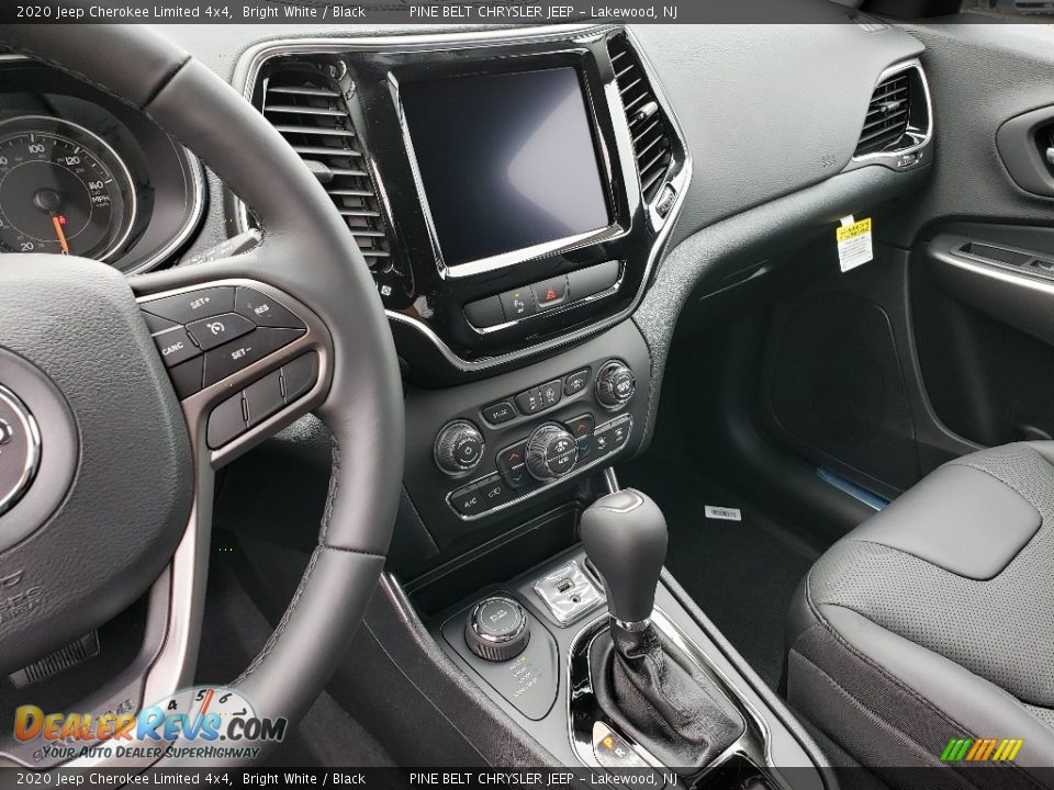 Controls of 2020 Jeep Cherokee Limited 4x4 Photo #10